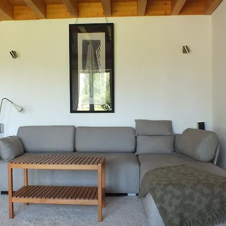 Rotes Haus בית נופש *